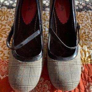 Sam and Libby plaid mary jane pumps